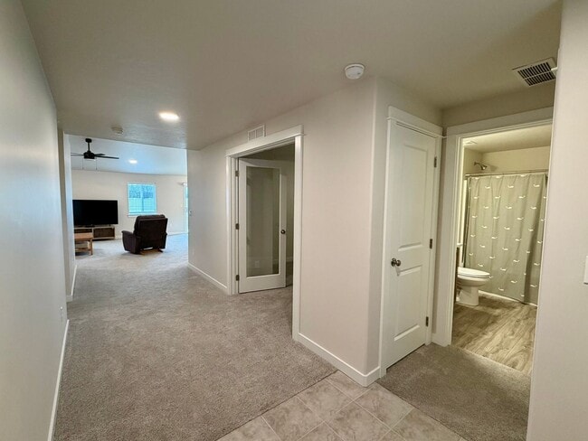 Photo - Beautiful 3 bed 2 bath home in Caldwell just off Linden Rd and Middleton Rd