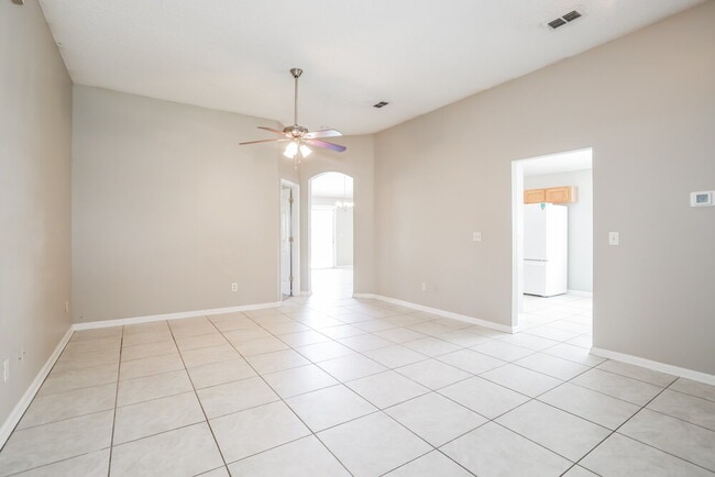Photo - 2912 Brittany Bluff Dr