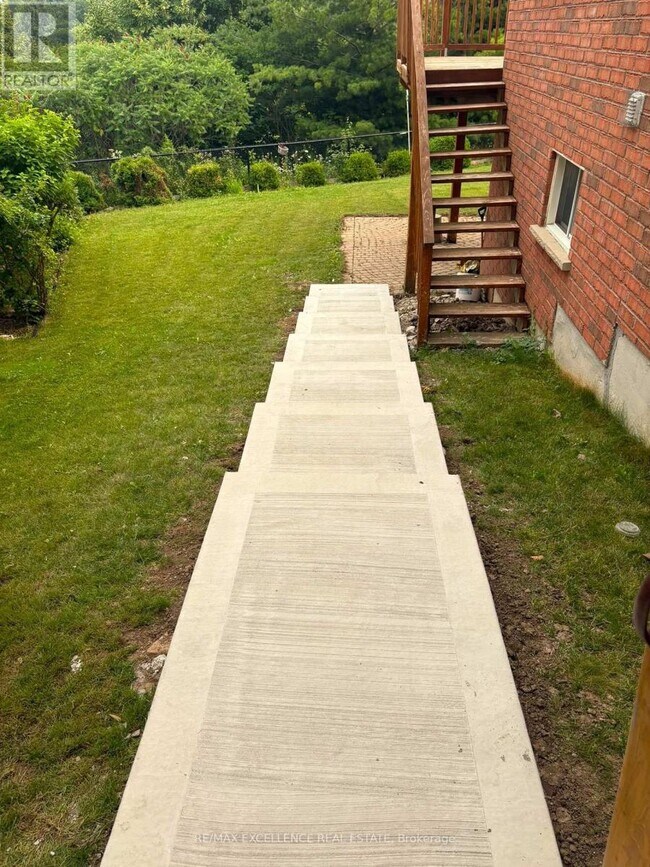 Photo - 38 Dells Crescent