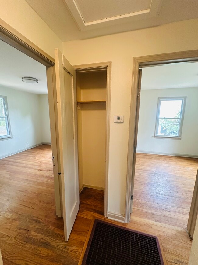 Photo - 7806 Underhill Dr