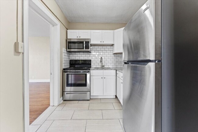 Photo - 7100 Freda St