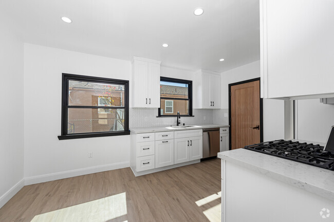 Building Photo - 2625 Chariton St Unit 2629 Rental