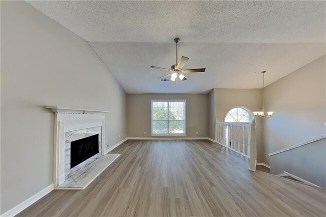 Photo - 1210 Hannah Ct SE