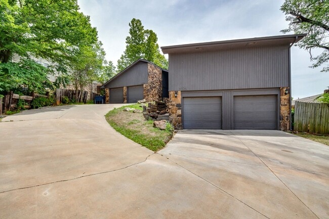 Building Photo - 4106 Mason Dr