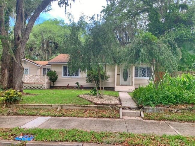 3+BR/2BA home in Fullerwood Park downtown! - 3+BR/2BA home in Fullerwood Park downtown!