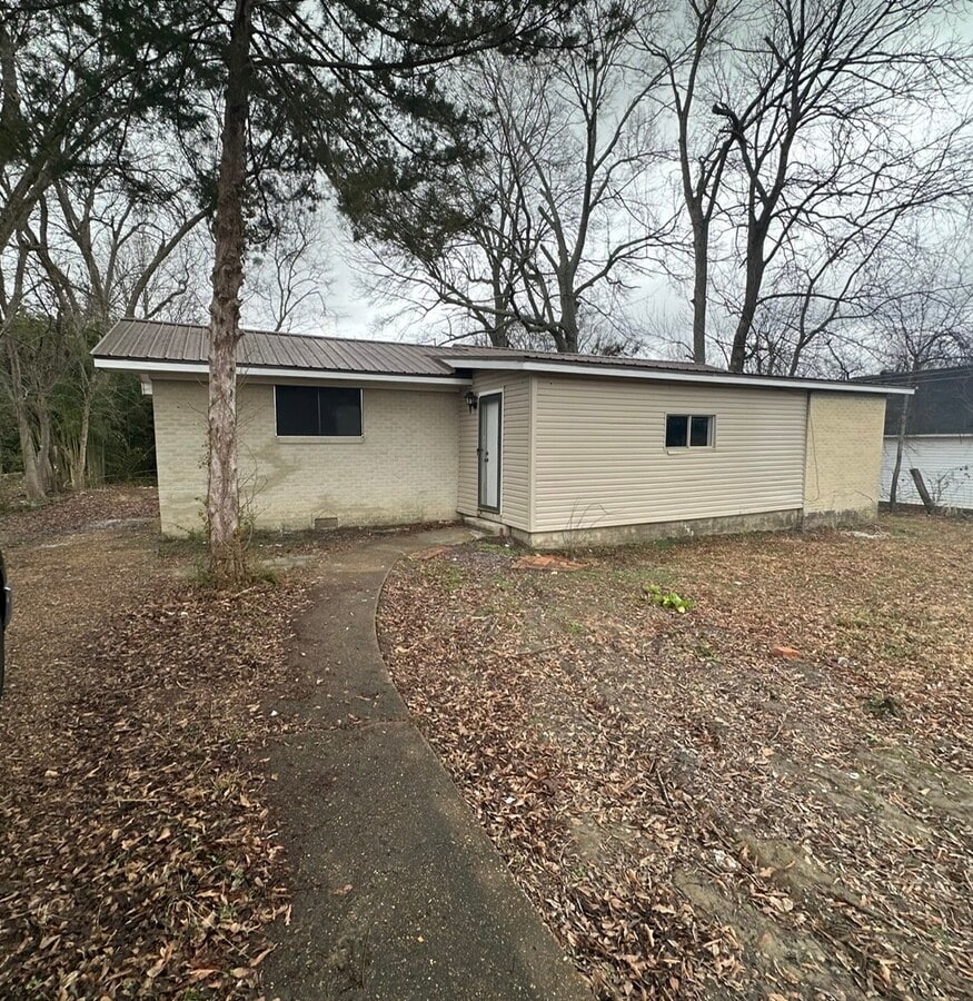 Photo - 106 Elm St