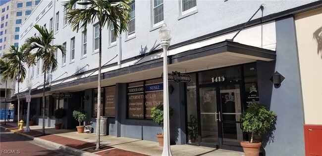 Building Photo - 1415 Dean St Unit 303