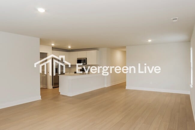 Photo - 22599 Dashwood Ln