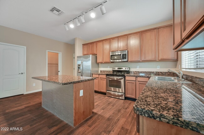 Photo - 2185 S Sanders Dr