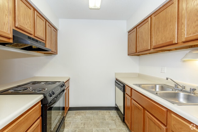 1BR, 1BA - 900 SF - The Retreat at Mill Creek Apartments