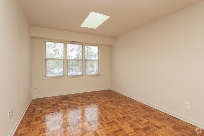 1BR, 1BA - 648 SF - Park Georgetown