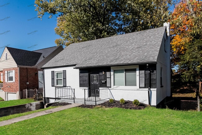 Photo - 1072 Loiska Ln