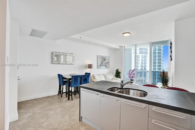 Photo - 18201 Collins Ave Unit 4705