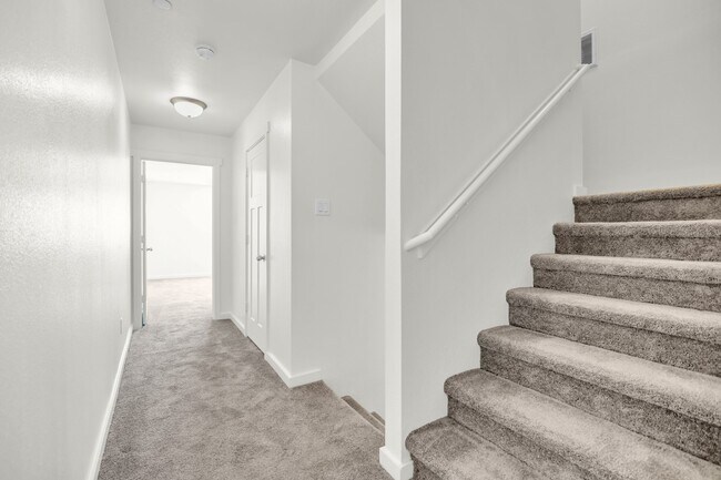 Photo - 21155 Gosling Rd