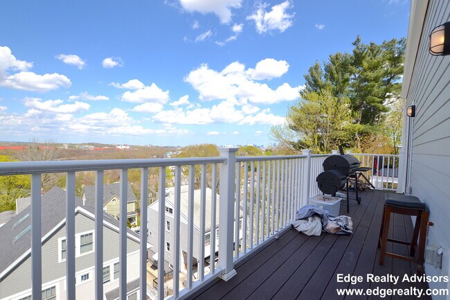 Photo - 164 Bigelow St Unit 1