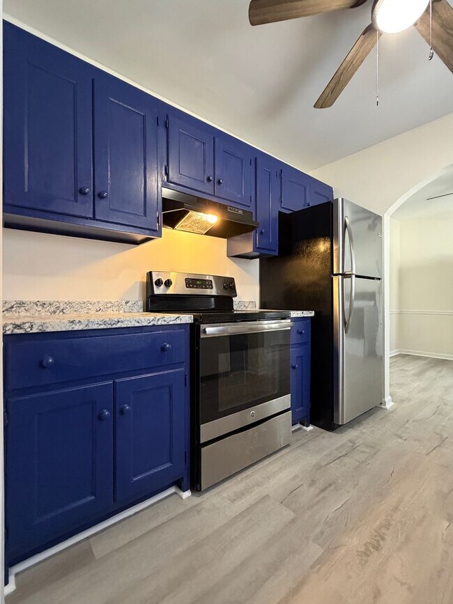 Photo - Large Home suitable for Residence or Business