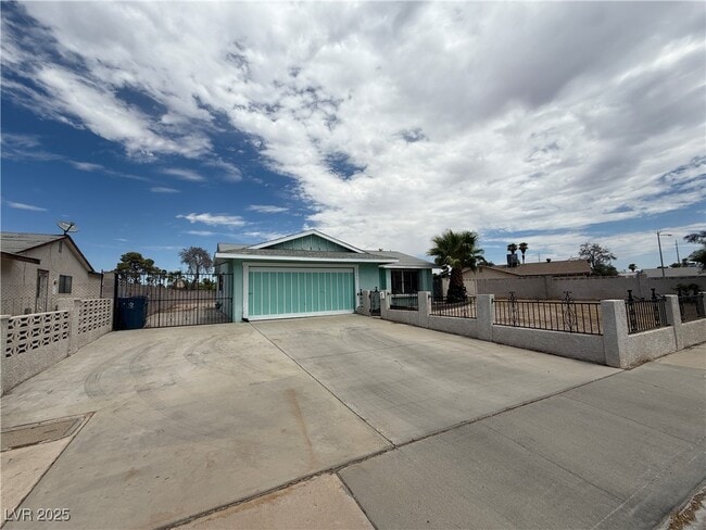 Building Photo - 2206 Sunnyslope Ave Rental