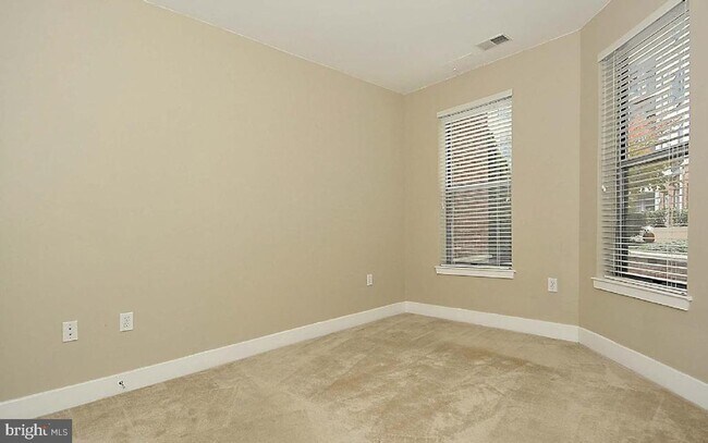 Photo - 1800 Wilson Blvd Unit 101