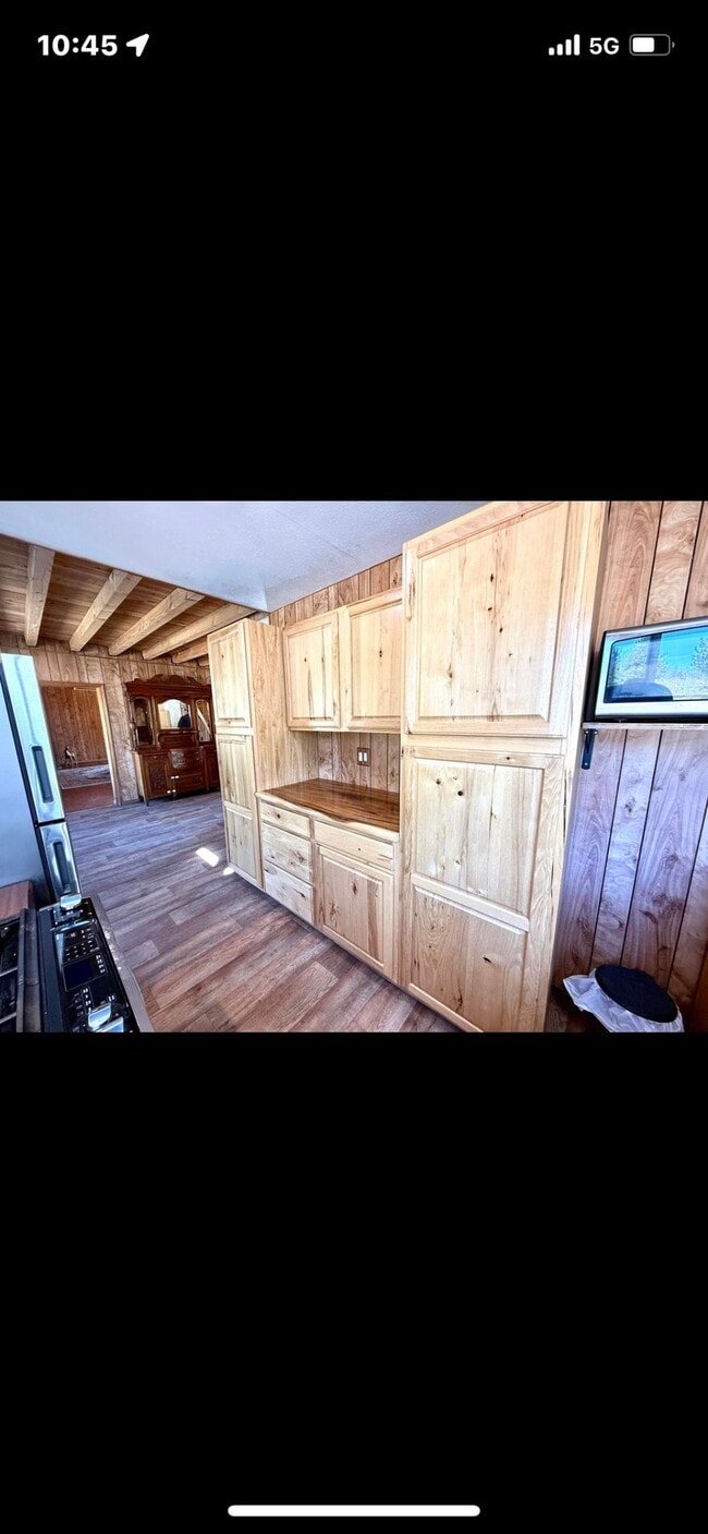 Photo - 3305 Bradeen Rd