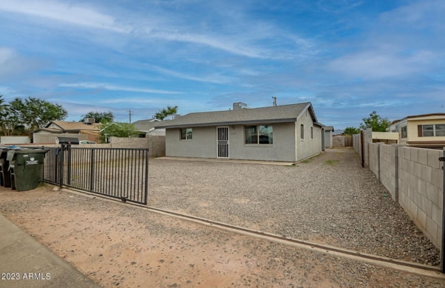 Photo - 2413 W Yuma St