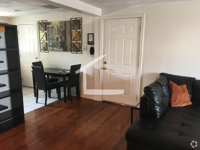 Building Photo - 305 Summit Ave Unit 2 Rental