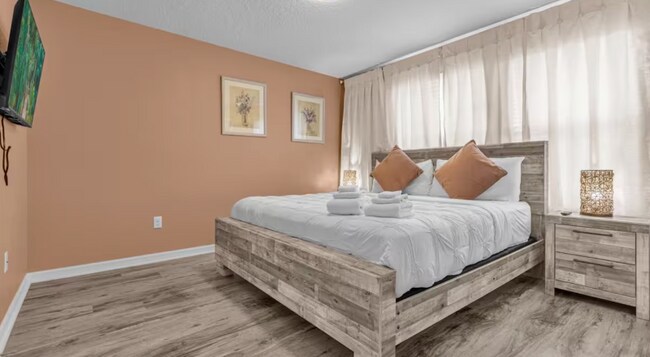 Photo - 8947 Amelia Downs Trail