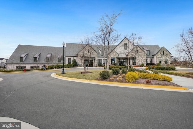 Photo - 23651 Havelock Walk Ter Unit 407