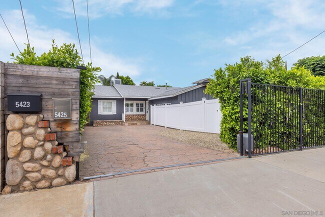 Photo - 5423 Shoup Ave