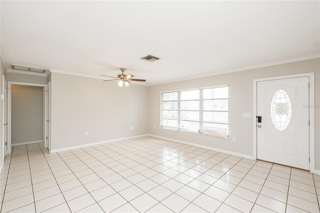 Photo - 3111 Mercer Rd