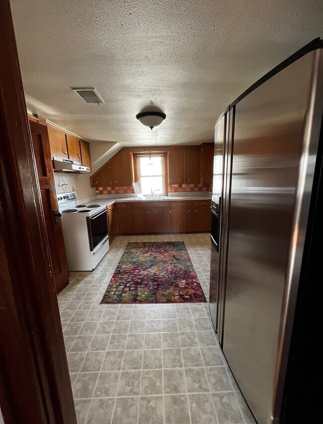 Photo - 257 Ledgeview Ave Unit 257 Ledgeview - Upper 2bd