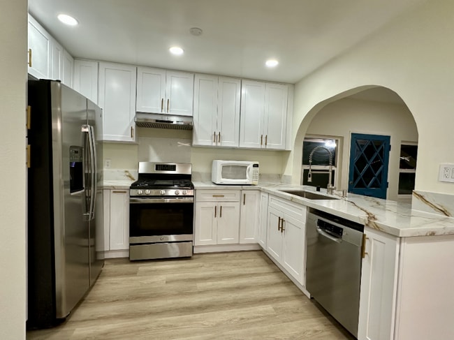 Photo - 7860 La Fiesta Dr