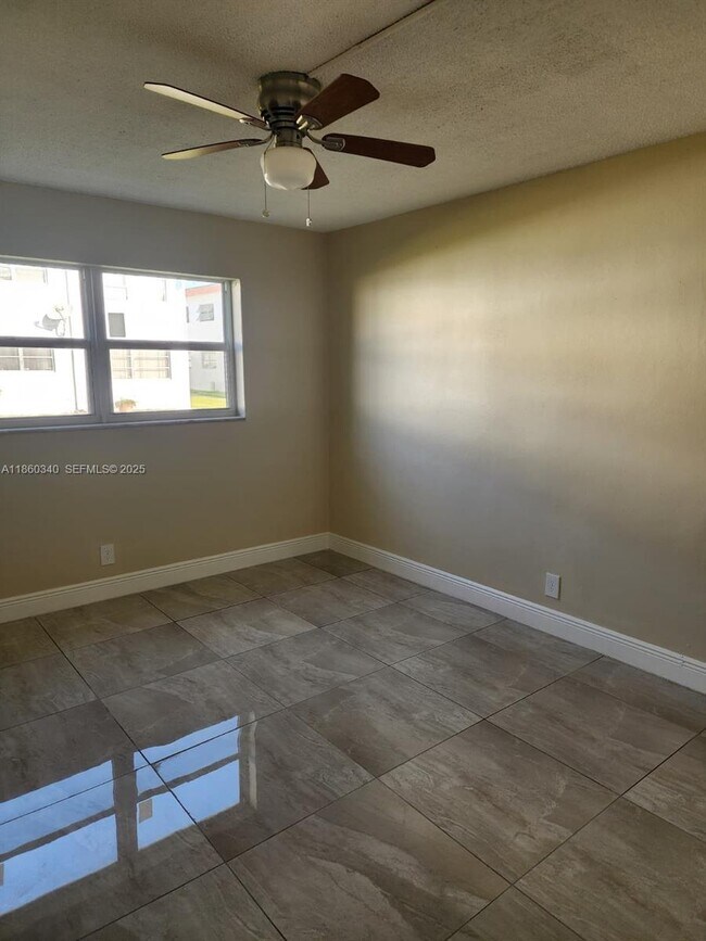 Photo - 1400 NW 43 Terrace Unit 107
