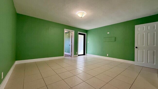 Photo - 4729 Myrtle Ln