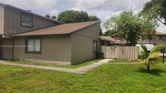 Building Photo - 2138 NW 57th Ave Unit 13-C