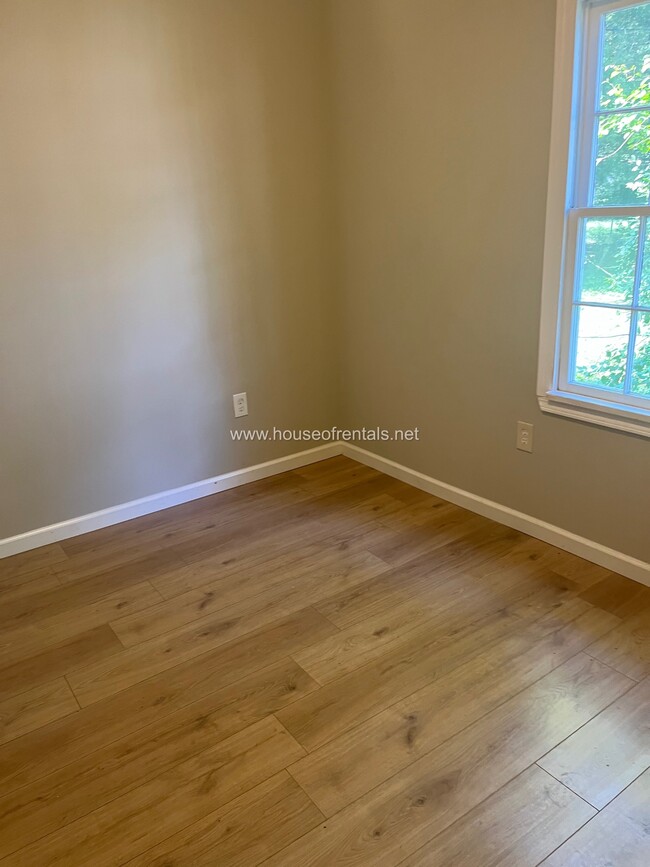 Photo - 17 Orchard Dr