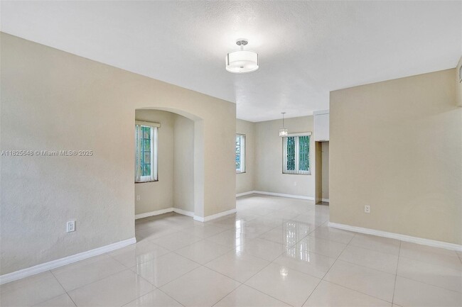 Building Photo - 1199 Marseille Dr Unit 15 Rental
