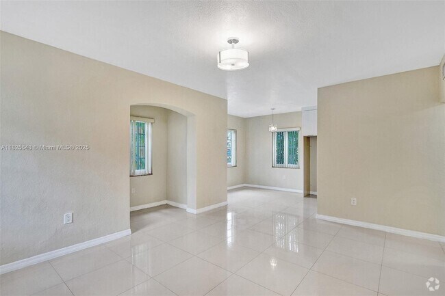 Building Photo - 1199 Marseille Dr Unit 15 Rental