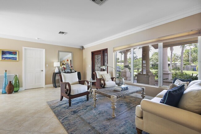 1925 Coral Gardens Dr