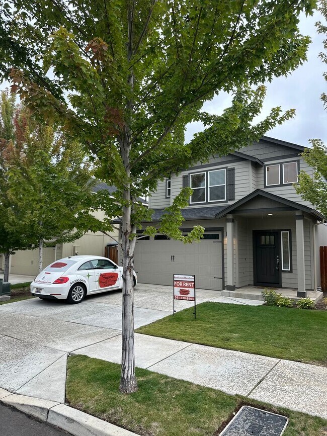 Photo - 21190 Darnel Ave