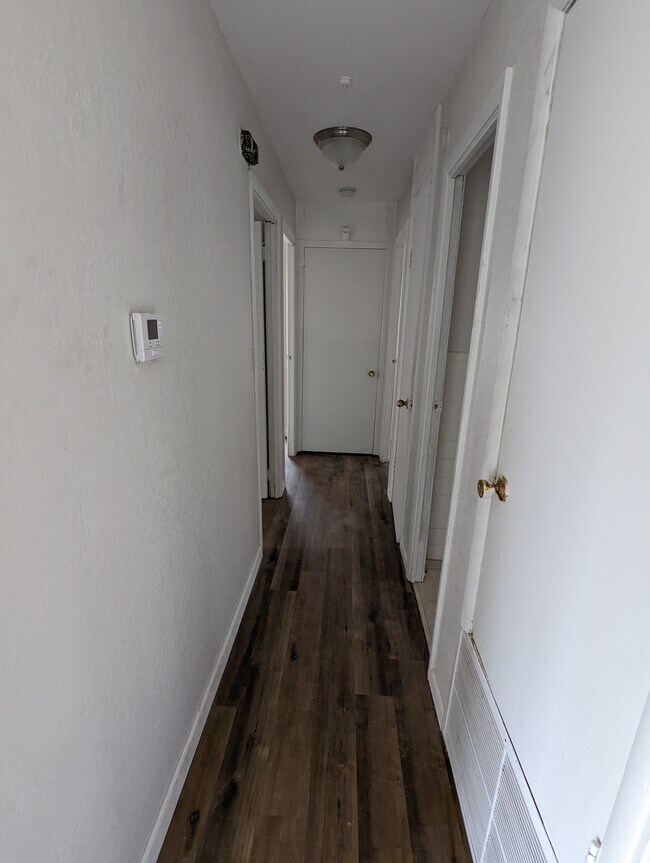 Photo - 2340 NW Lincoln Ave