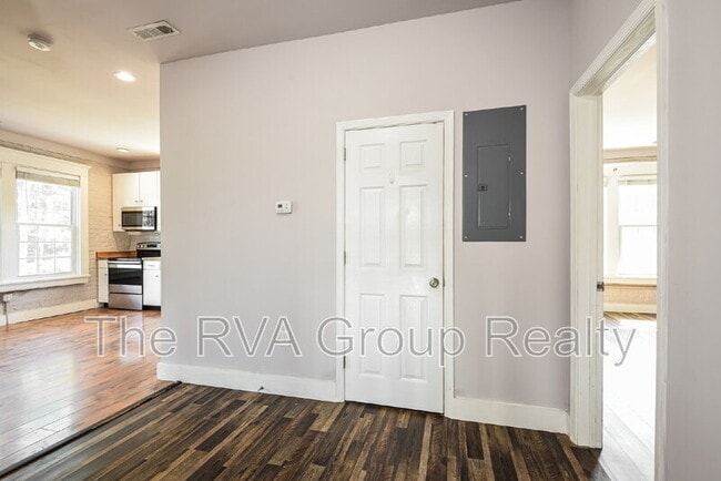 Photo - 3300 Midlothian Turnpike Unit B