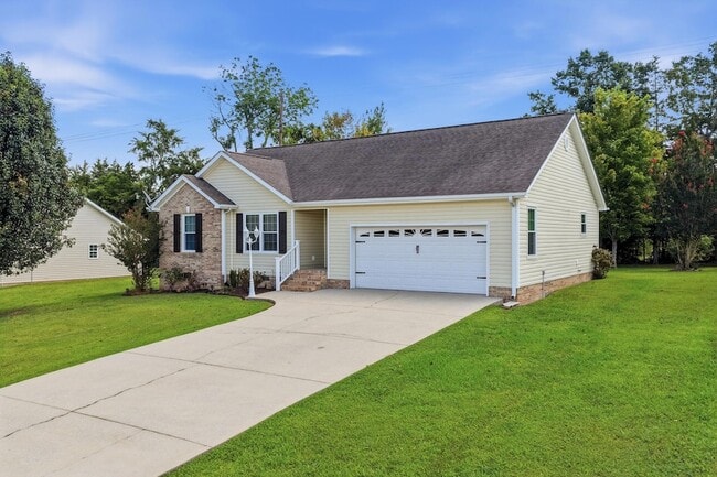 192 Gladstone Dr