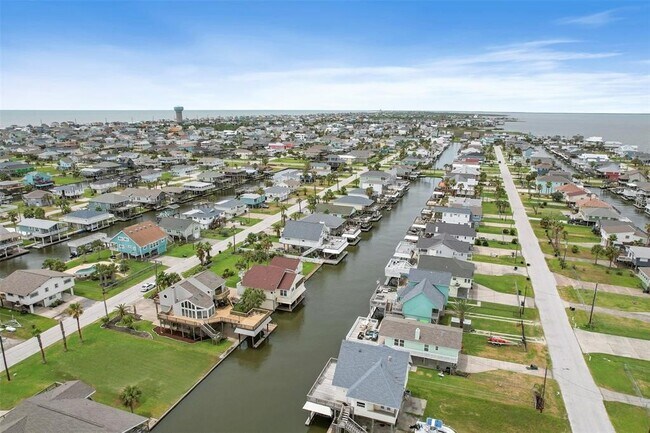 Photo - 21812 Frio Dr