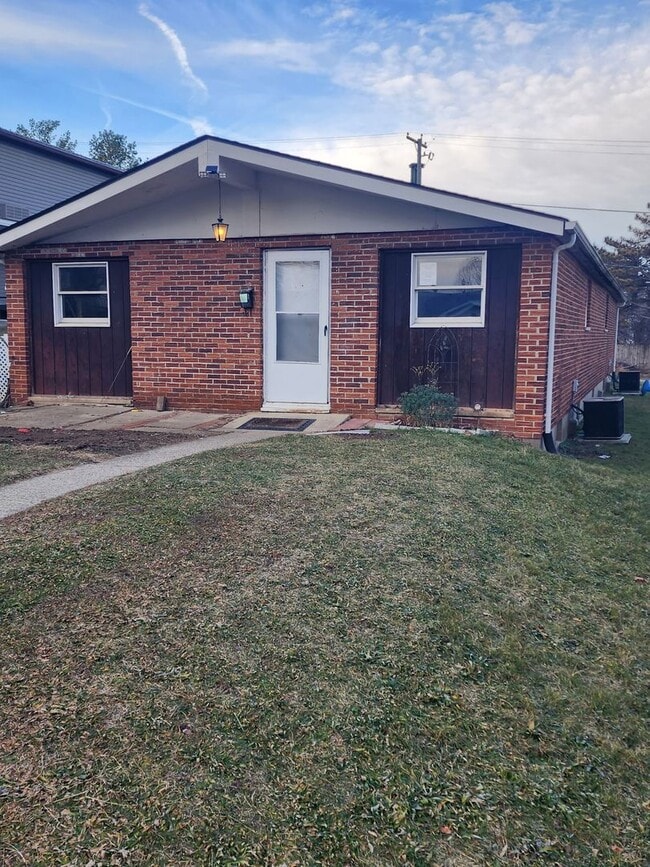 Building Photo - 169-171 Day Ave. Unit 169 Day