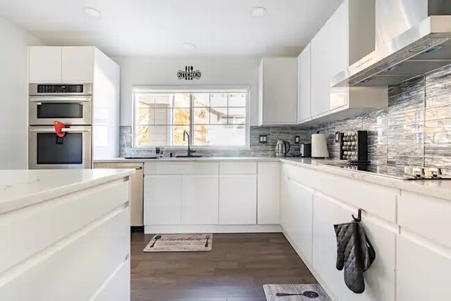 Photo - 16908 River Rock Dr