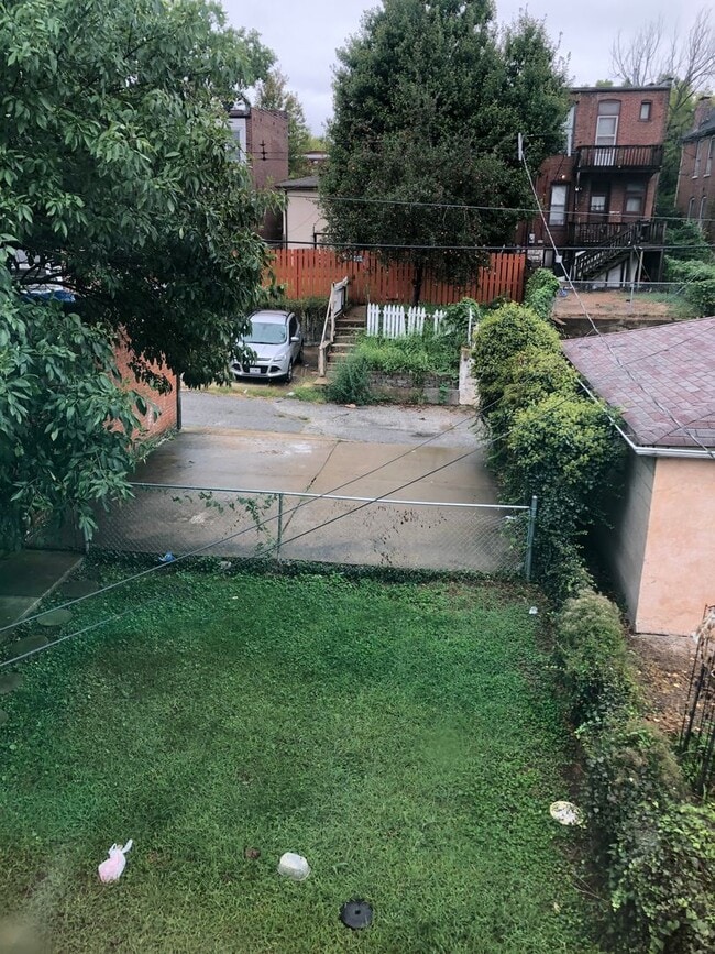 Building Photo - 4415 Nebraska Ave Unit 4415 - 2nd Floor