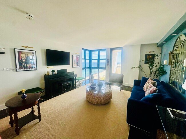 Photo - 2555 Collins Ave Unit PH114