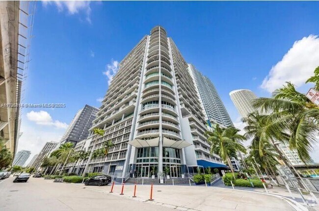 Building Photo - 690 SW 1st Ct Unit 1219 Rental