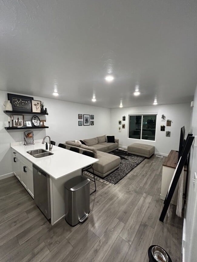 Photo - Gorgeous Townhome!!!