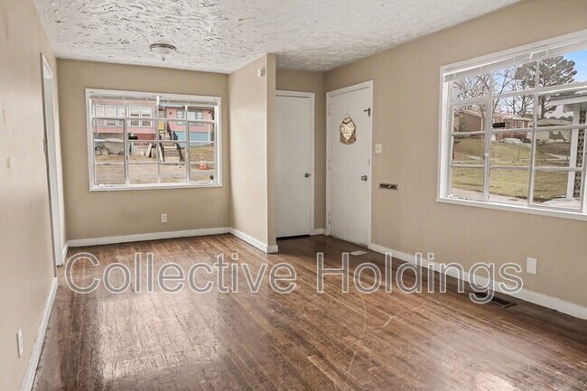 Photo - 1520 17th Way SW